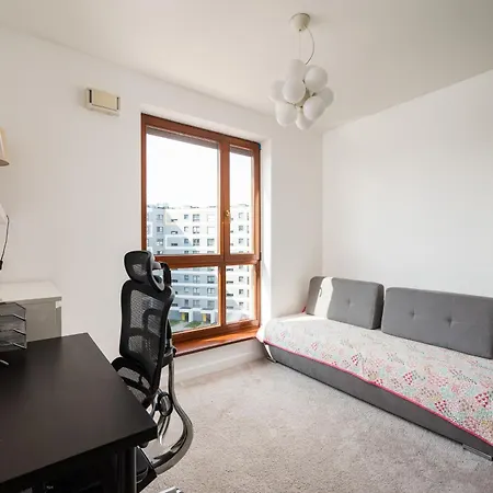 Apartment Ochota Spacious *