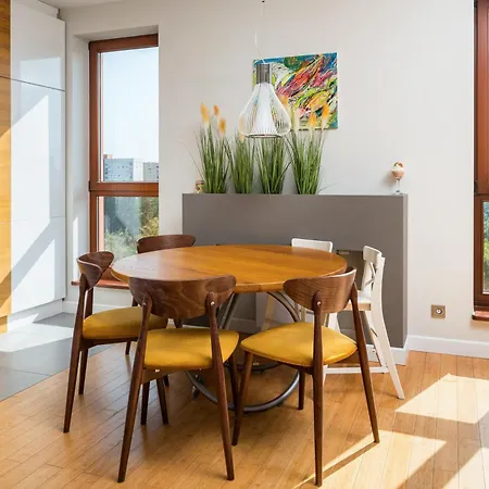 Apartment Ochota Spacious
