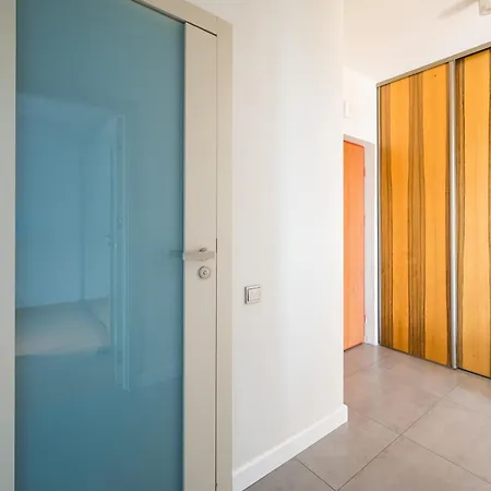 Ochota Spacious *